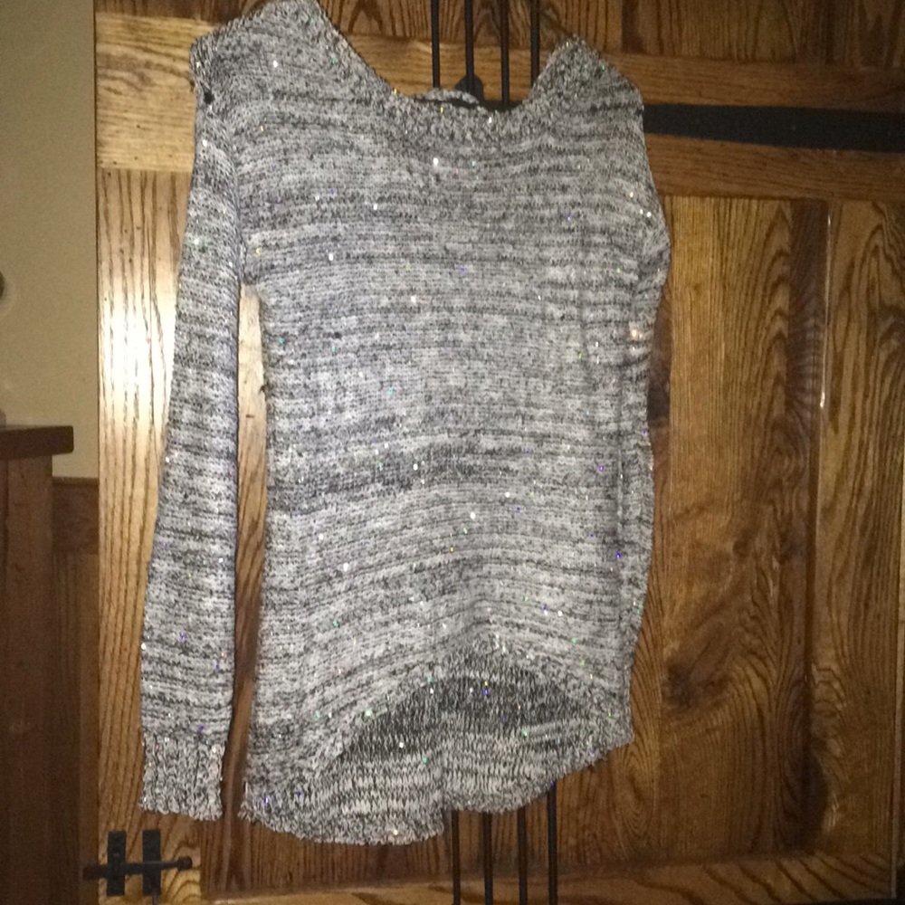 Sweater with a dusting of sequins